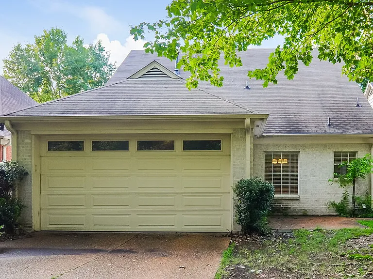 8725 Macon Rd — Photo 17