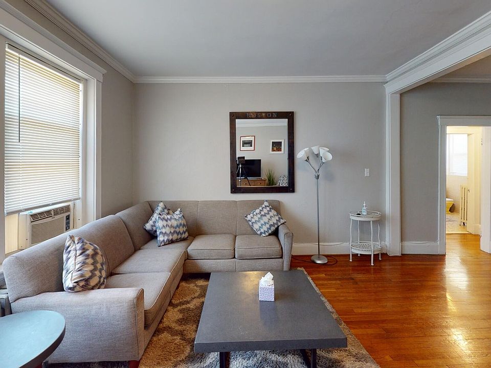 1st image of 41 Longwood Ave #1