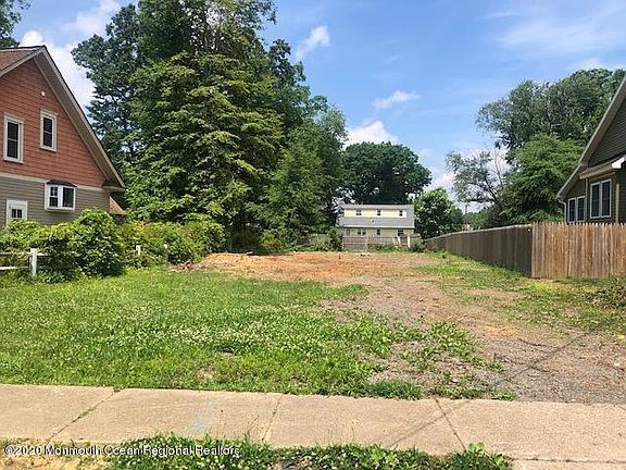 2nd image of 88 Woodland Ave