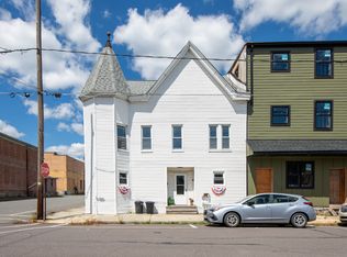 52 W Ludlow St #1, Summit Hill, PA 18250