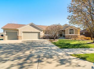 3504 N Galaxy Ln, Sioux Falls, SD 57107