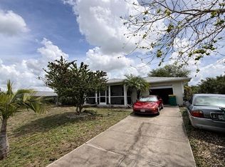 913 Tropical Cir NW, Port Charlotte, FL 33948