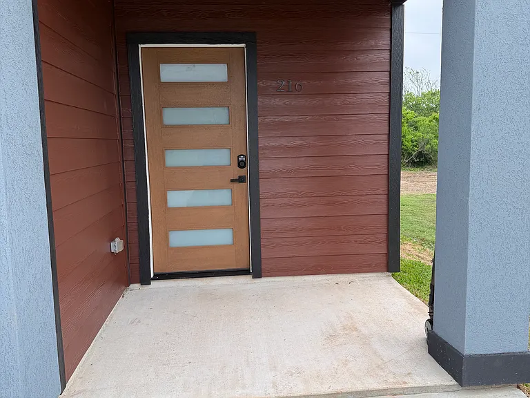214 S Avenue I #214 — Photo 34