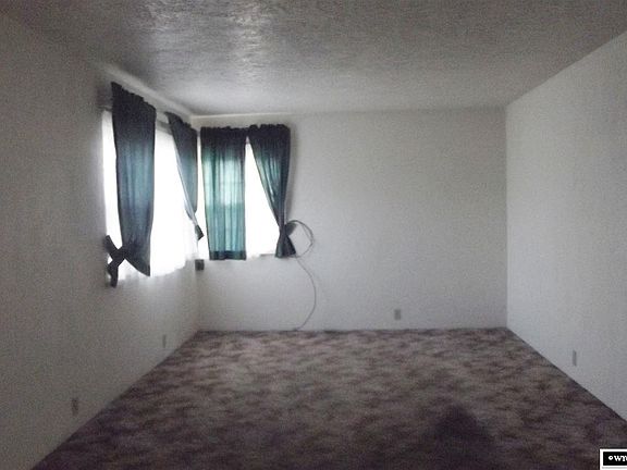 2nd image of 1842 E East St