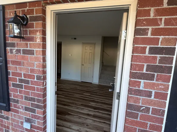 7687 Hunters Ridge Ln, North Charleston, SC 29420