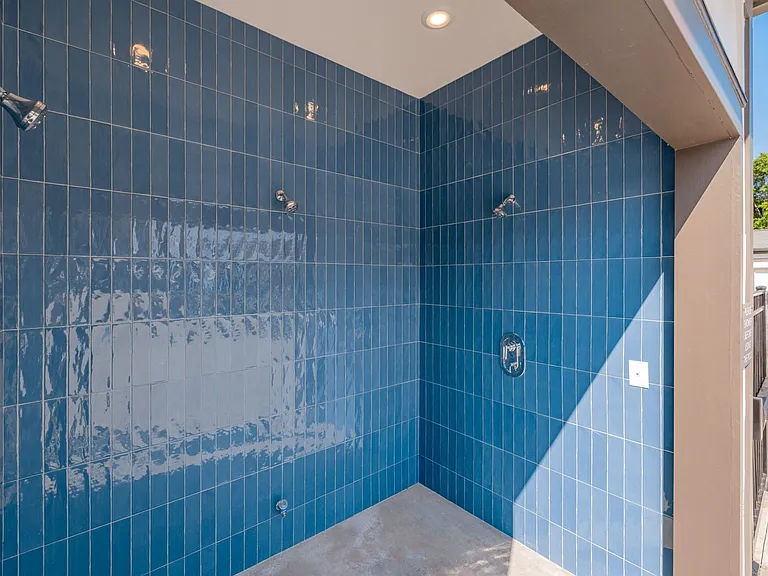 Evolve at Parkway Apartment Homes — Photo 29