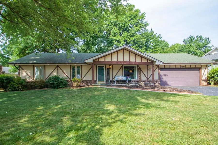 3 bed, 2.5 bath, 1851 sqft, $1,850 — Photo 1