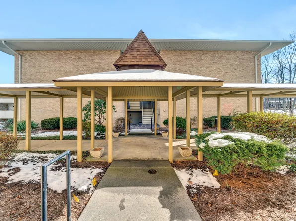 5260 Crossbow Cir Unit 9B, Roanoke, VA 24018