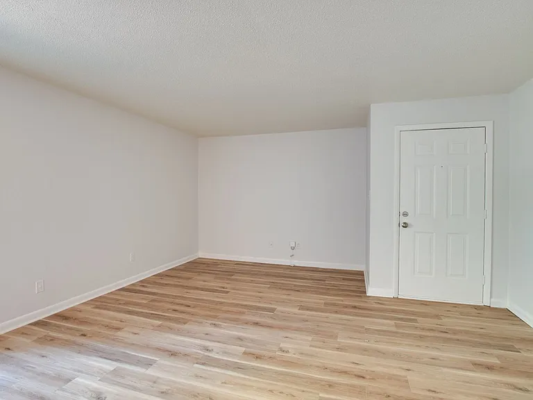 4906 Cotton Row NW — Photo 3