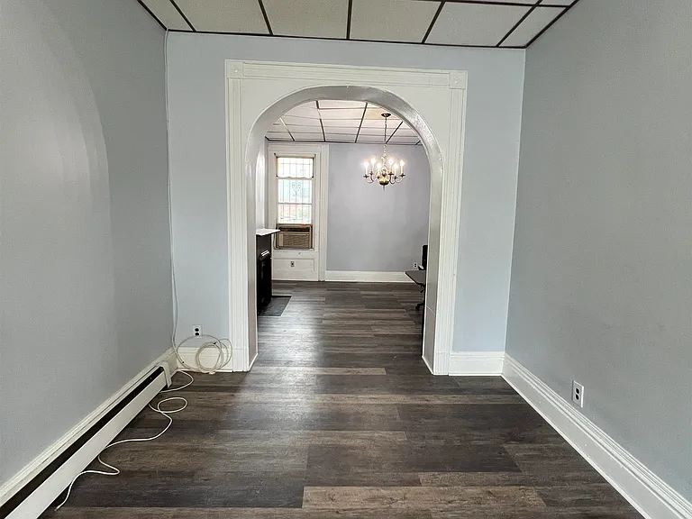 19 Glenwood Ave — Photo 4