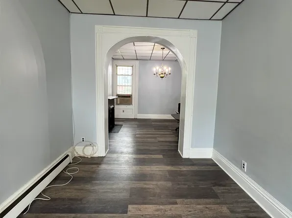 19 Glenwood Avenue image 4 of 17