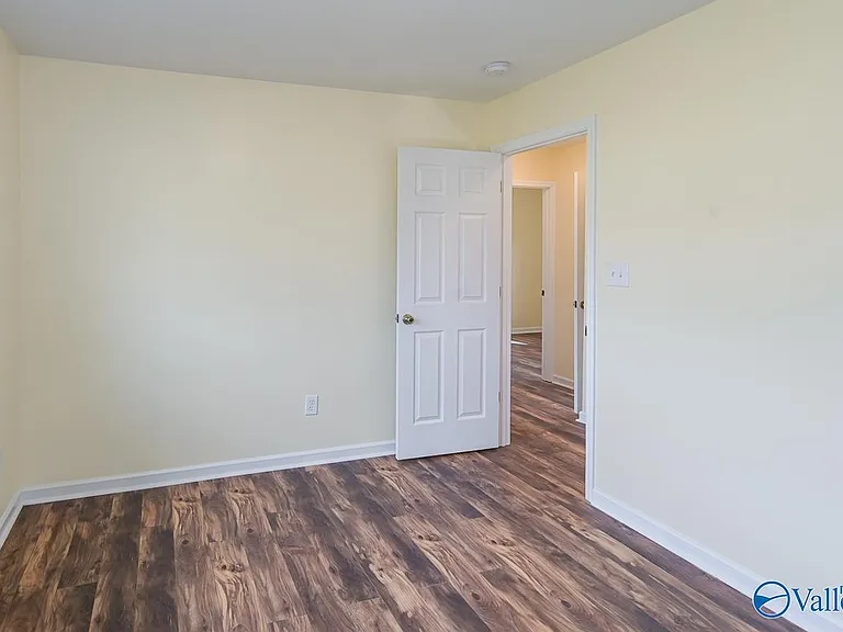 2423 Medaris Rd NW — Photo 9