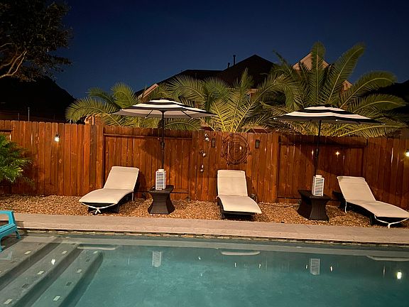 4th image of 4831 Bell Mountain Dr