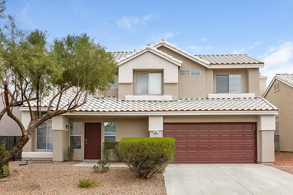 3 bed, 2.5 bath, 1603 sqft, $2,275 — Photo 1