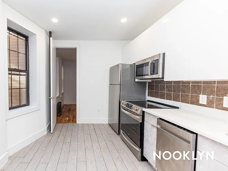383 S 3rd St #1C — Photo 10
