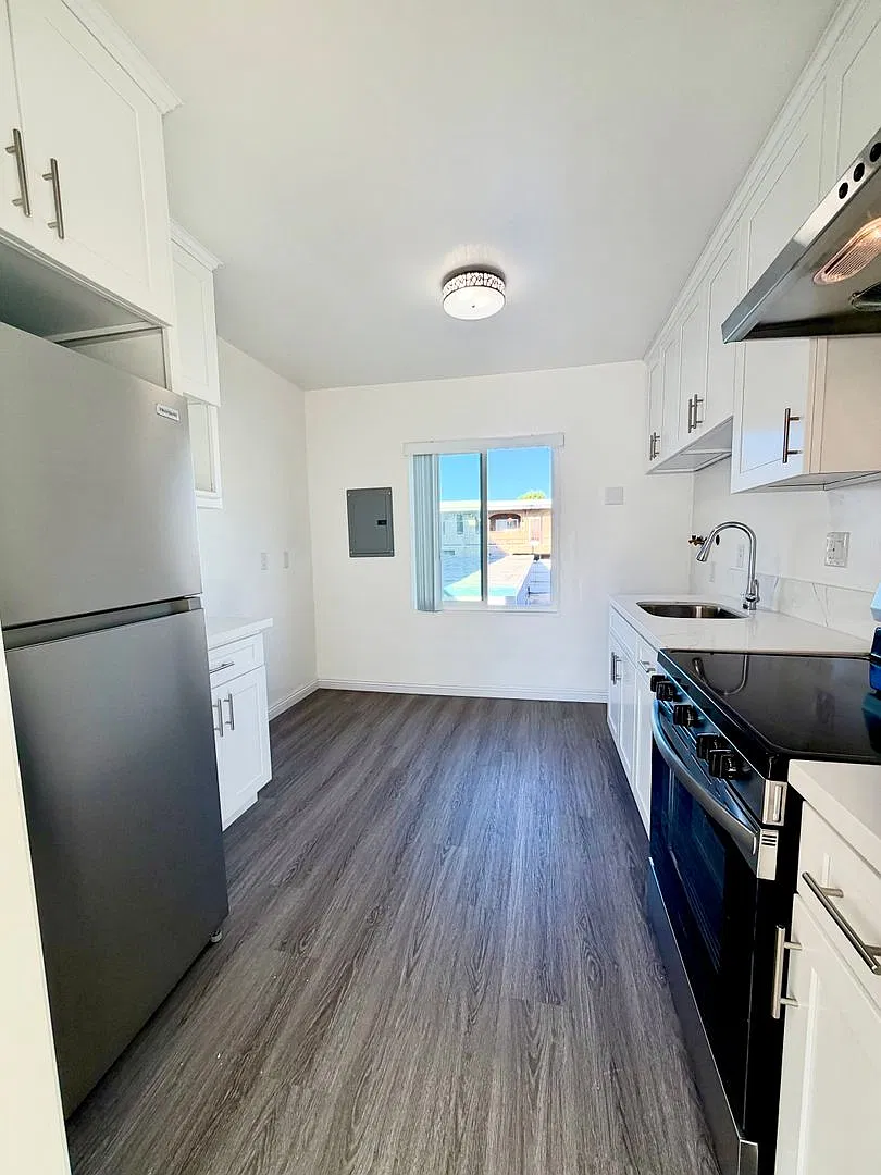 20617 Amie Avenue — Photo 2