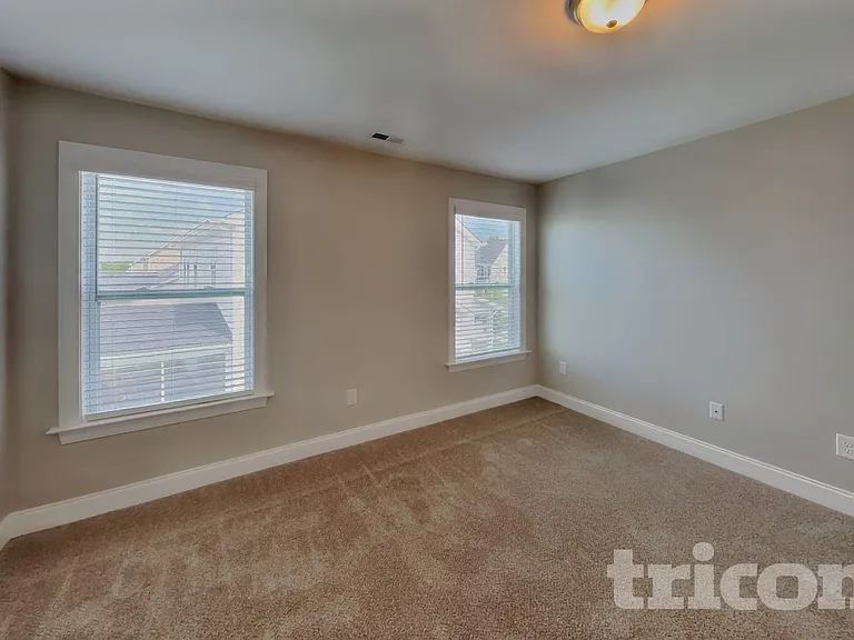 834 Lakemont Dr — Photo 11