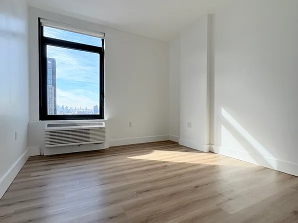 228 East 135th Street image 6 of 18