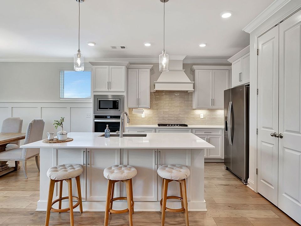 1st image of 3017 Shandor St