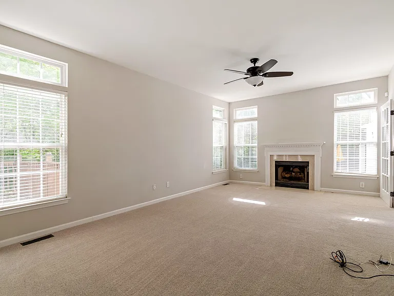 3215 Nolen Ln — Photo 21