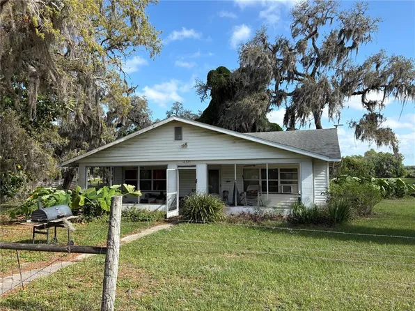 16325 Clarence Lee Rd, Groveland, FL 34736