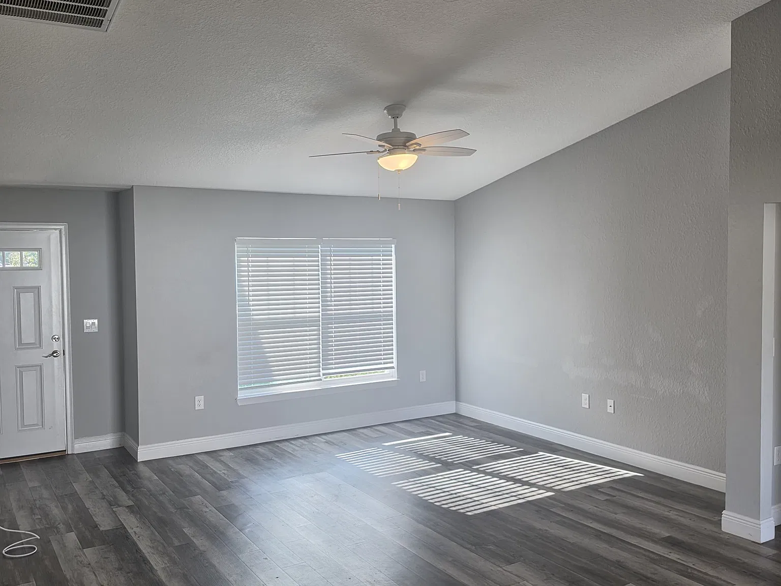 3 bed, 1450 sqft, $1,795 — Photo 3