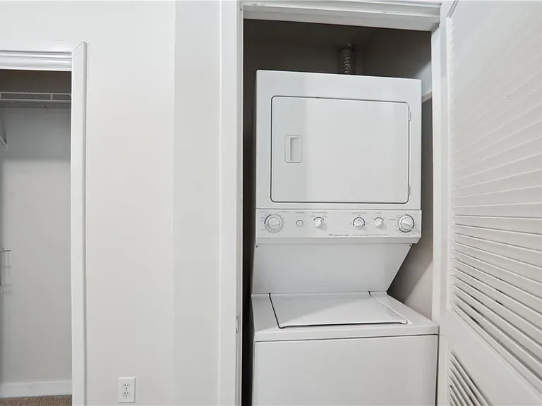 3324 Peachtree Rd NE #915 — Photo 12