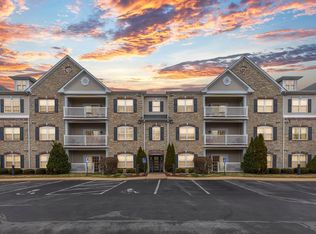 6 Monarch Trace Ct APT 303, Chesterfield, MO 63017