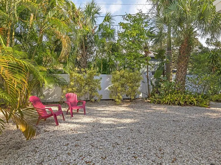 2469 Waldemere St — Photo 26