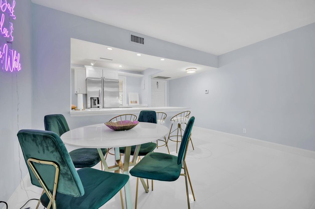 2800 N Palm Aire Drive #108, photo 3