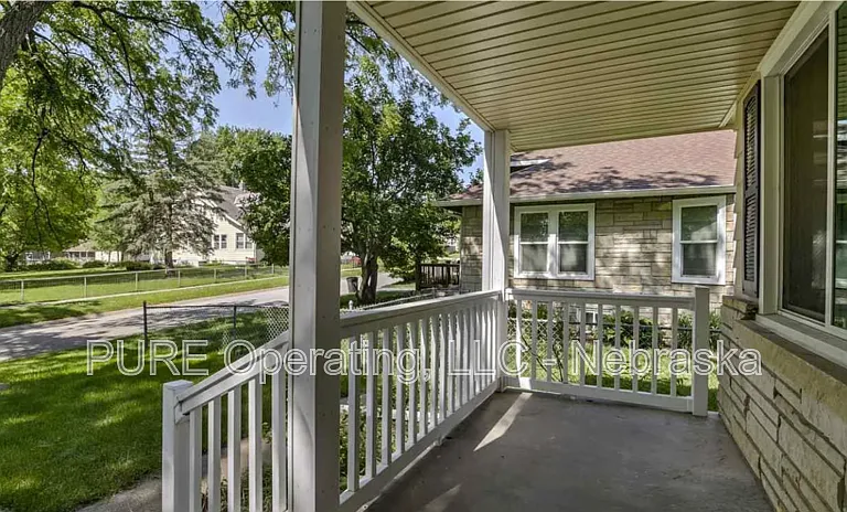 7764 Maywood St — Photo 3