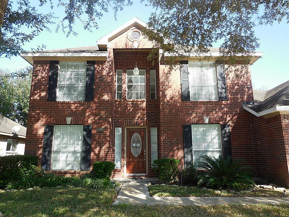 1st image of 3209 Alexander Parc Dr
