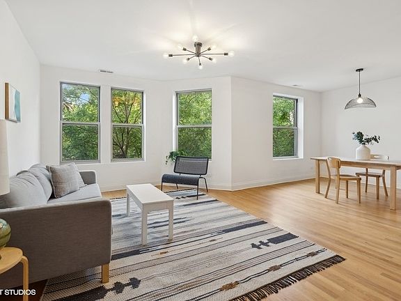 3rd image of 6420 S Woodlawn Ave APT 3