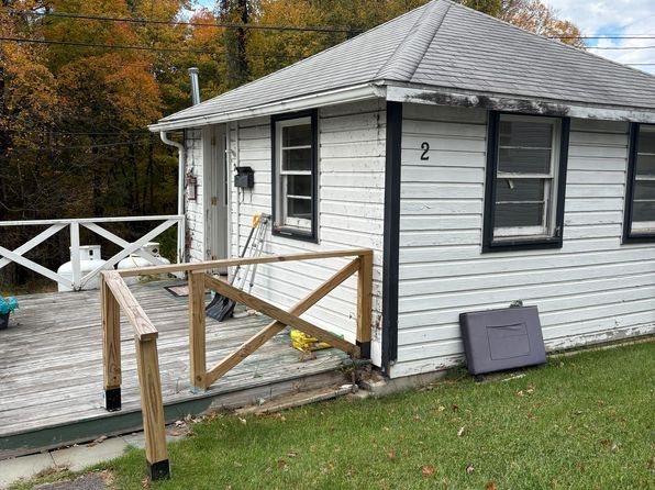 181 Ulster Ave #2