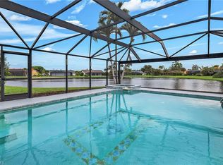 28820 Trenton CT, BONITA SPRINGS, FL 34134