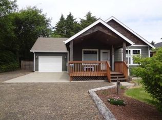 156 N Oar Loop NW, Ocean Shores, WA 98569