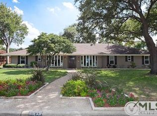 4526 Thunder Rd, Dallas, TX 75244