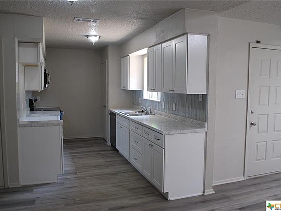 4th image of 4605 Calle Roble