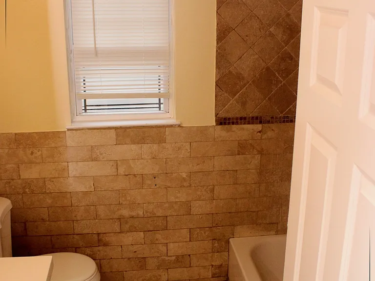 20 Wainwright St #2 — Photo 30