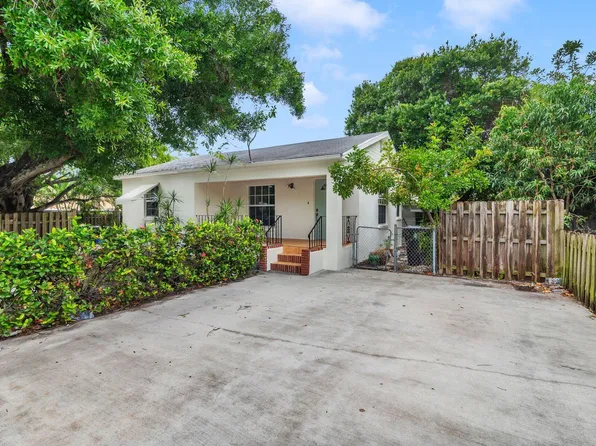 704 S Pine Street, Lake Worth Beach, FL 33460