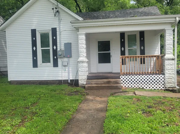 819 E Franklin St, Clinton, MO 64735