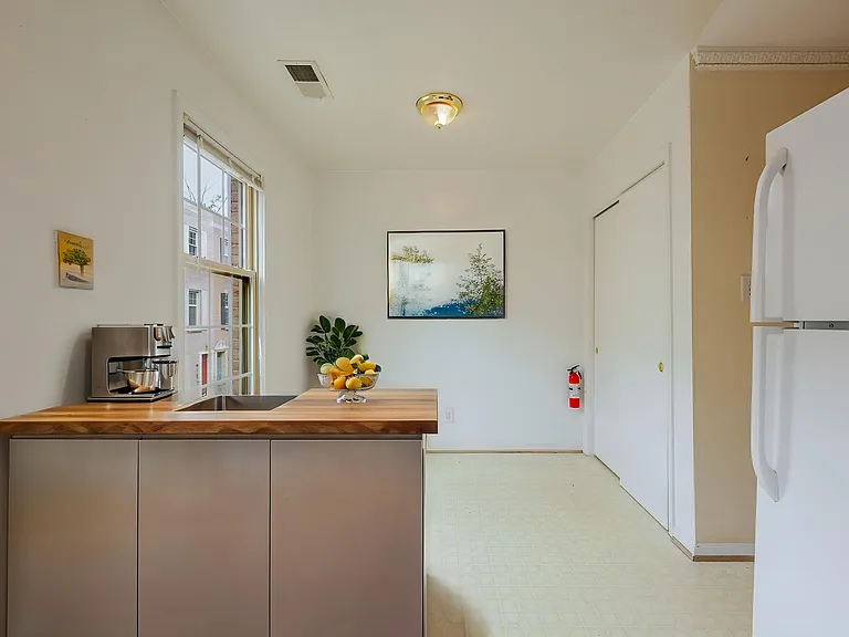 1776 Lanier Pl NW #5C — Photo 6