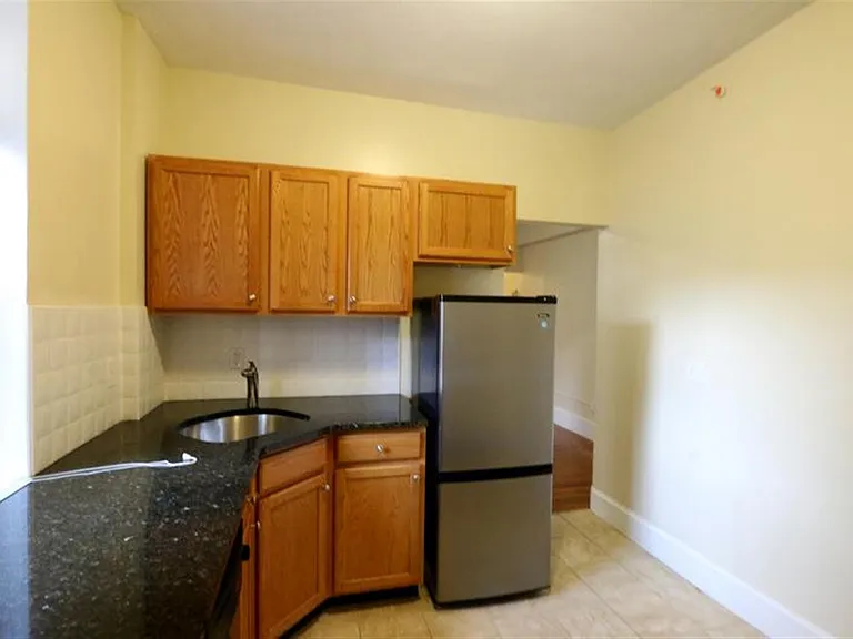 77 Hancock St #6 — Photo 2