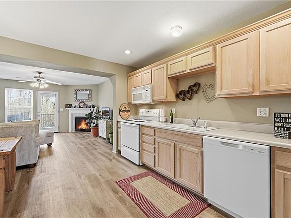 5th image of 8614 NE 98th Ct