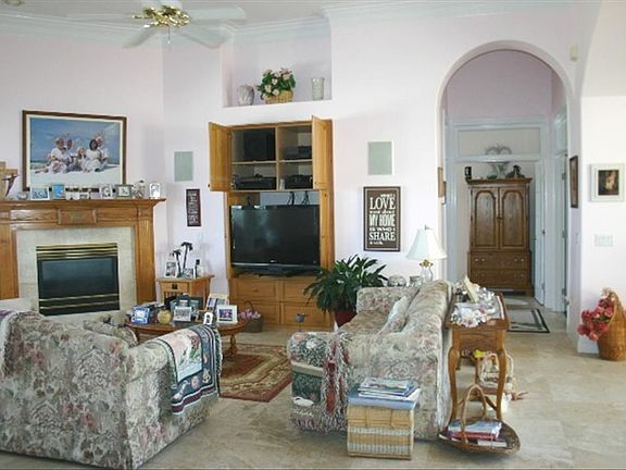 4th image of 249 Yacht Club Dr