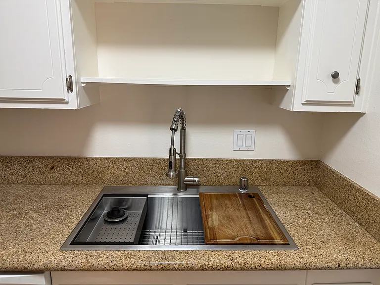 382 Coronado Ave #106 — Photo 17