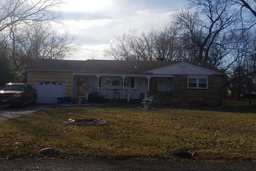 72 Brotherhood St photo 1