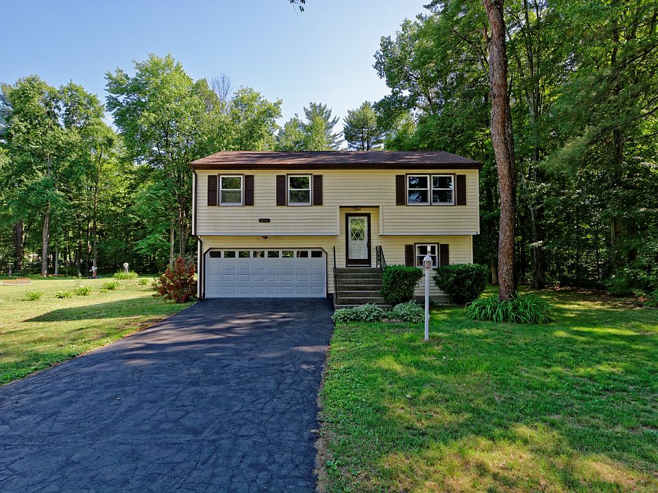 1st image of 212 Blackbird Ln