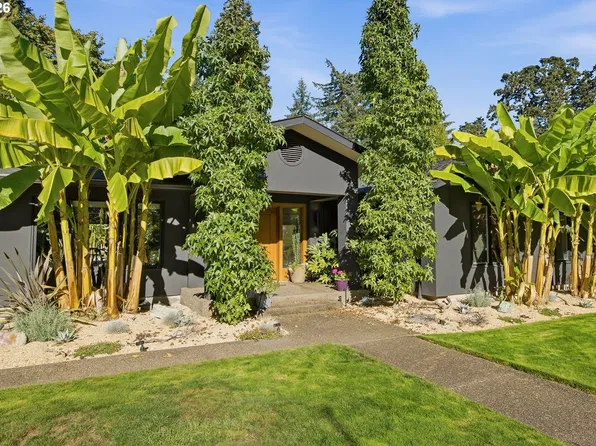 1545 S Mary Failing Ct, Portland, OR 97219