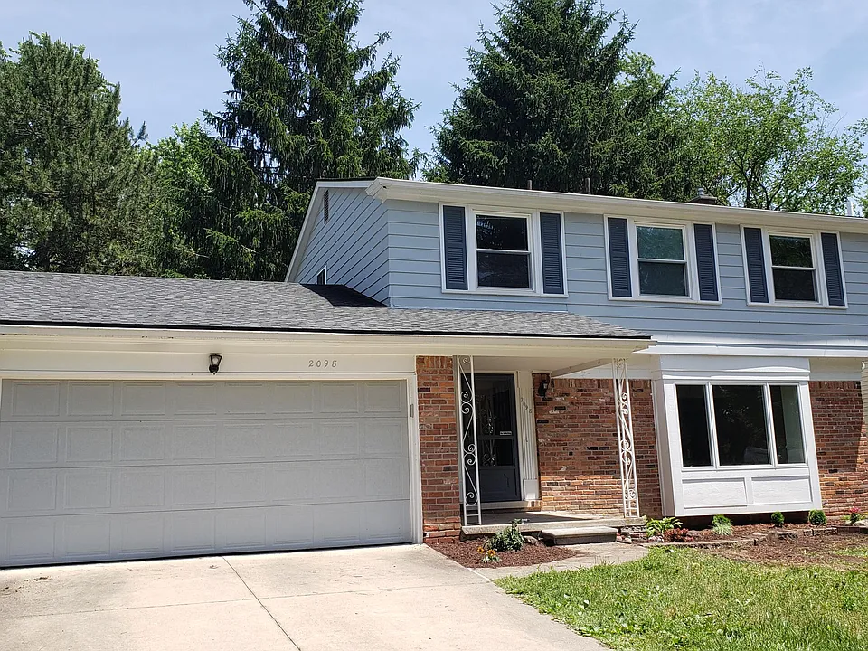 2098 Yorktown Dr